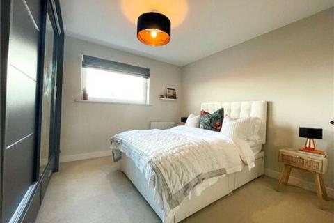 2 bedroom apartment to rent, Winchester Road, Basingstoke RG21