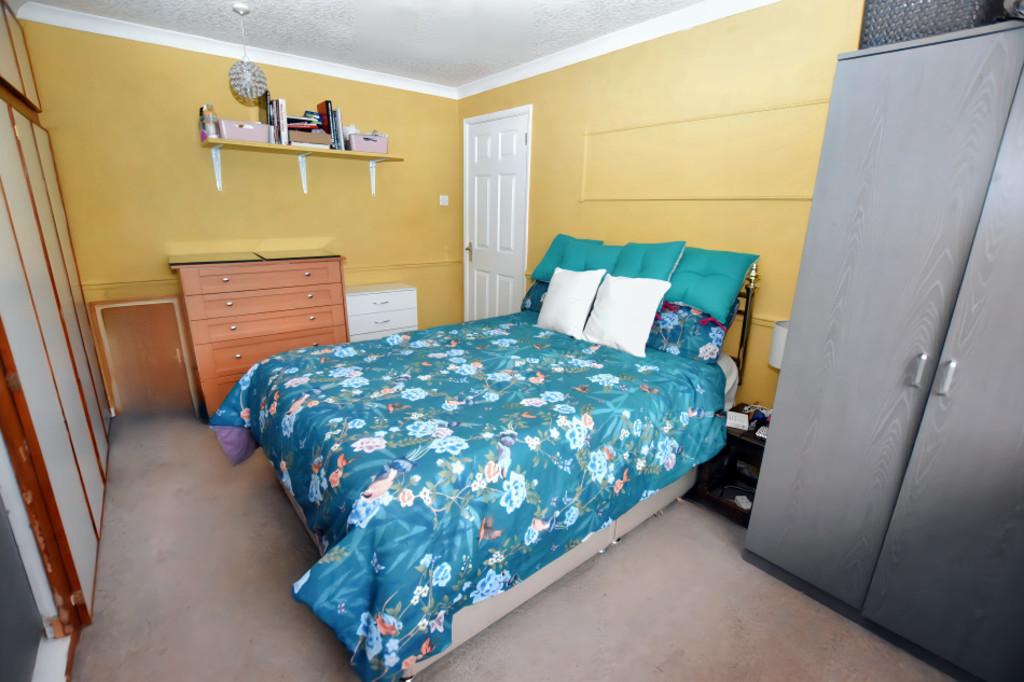 Bedroom 1b