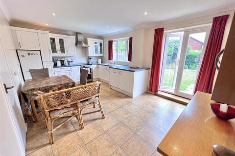 4 bedroom detached house for sale, Bridgetown Road, Stratford-Upon-Avon CV37