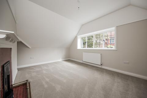 4 bedroom link detached house for sale, Beacon Road, Crowborough