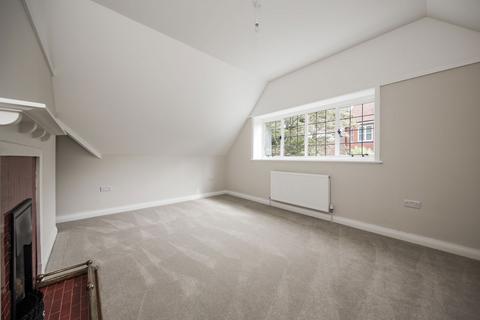 4 bedroom link detached house for sale, Beacon Road, Crowborough