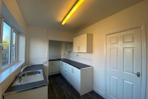 2 bedroom terraced house to rent, Upper Wortley Road, Thorpe Hesley, S61 2TA