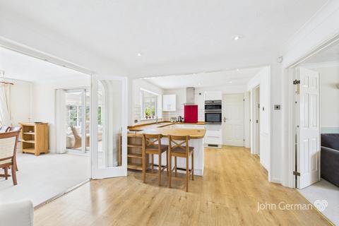 undefined, Bitham Court, Stretton
