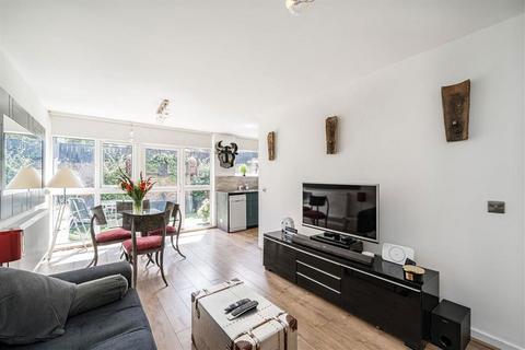 1 bedroom flat for sale, Papworth Way, London SW2