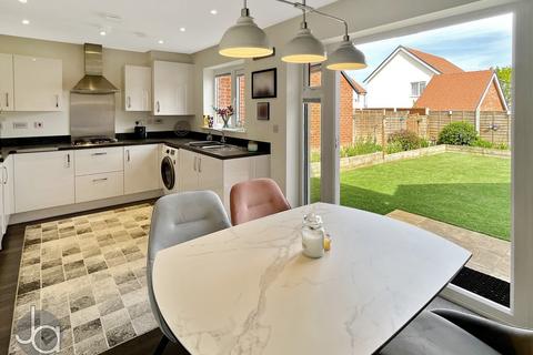 23 Ellis Road, Thorpe-le-soken, Clacton-on-sea, CO16 0DZ