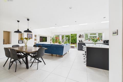 20 Foxlands Drive, Sutton Coldfield, B72 1YZ