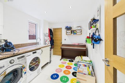 20 Foxlands Drive, Sutton Coldfield, B72 1YZ