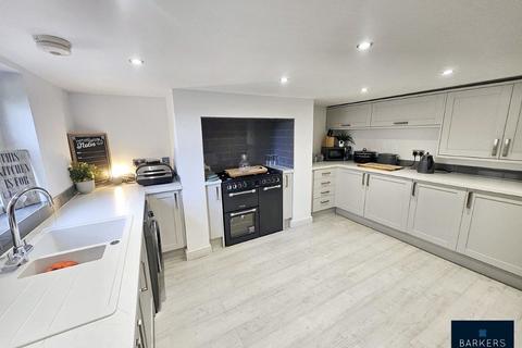 3 bedroom semi-detached house for sale, Wesley Street, Cleckheaton