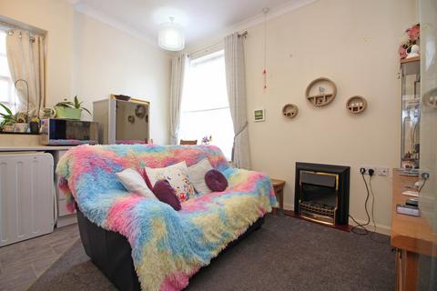 1 bedroom ground floor flat for sale, Cromer Road, North Walsham