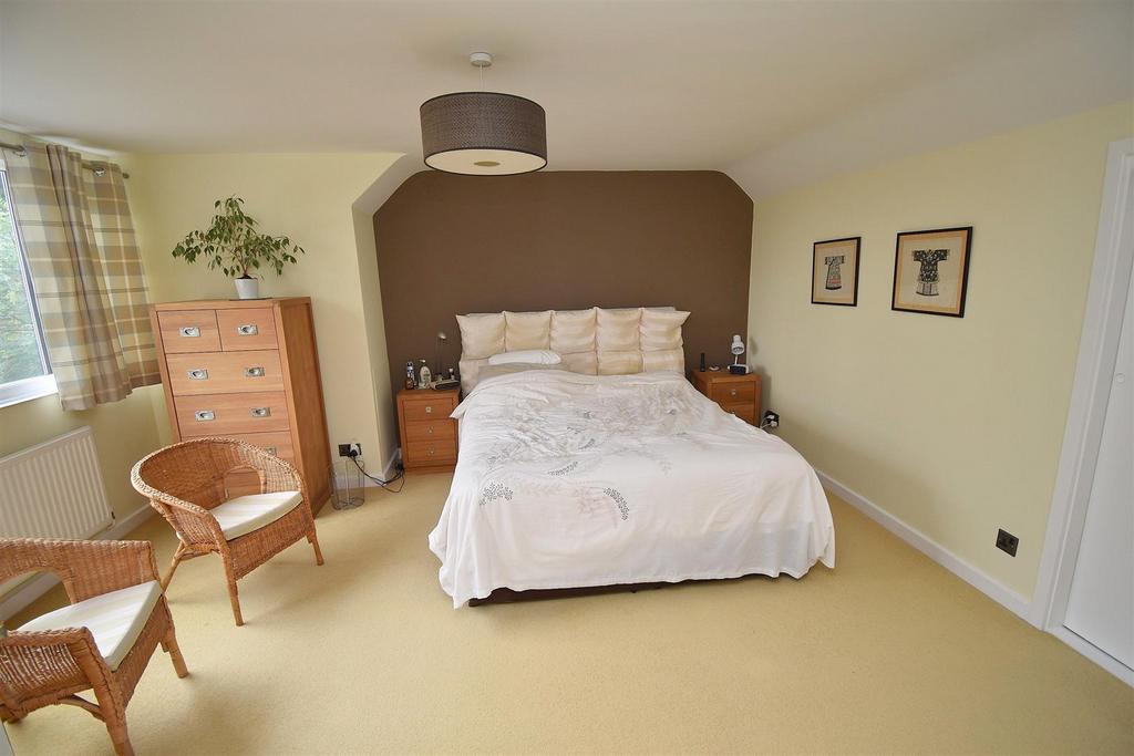 Bedroom.JPG