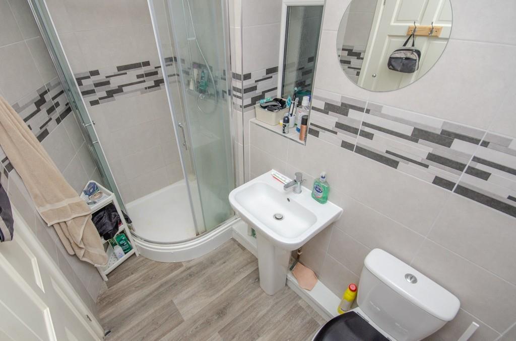 Shower room.jpg