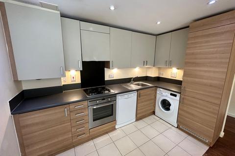 2 bedroom apartment to rent, Springhead Parkway, Northfleet, DA11