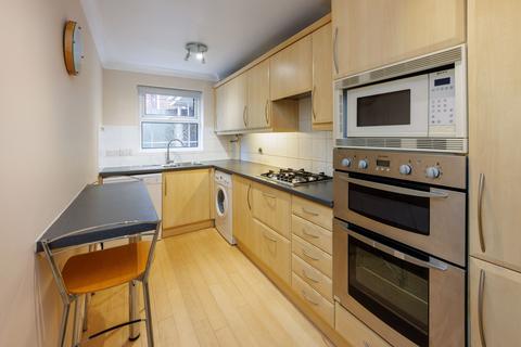 2 bedroom flat to rent, 220 Chase Side, London N14