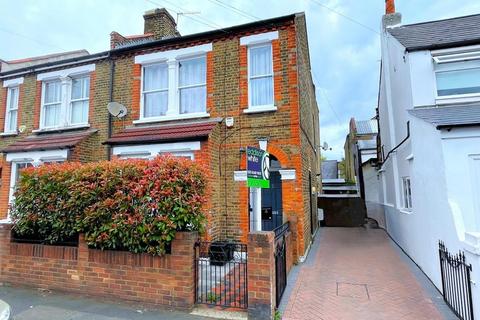 2 Walpole Road, London, SW19 2BZ