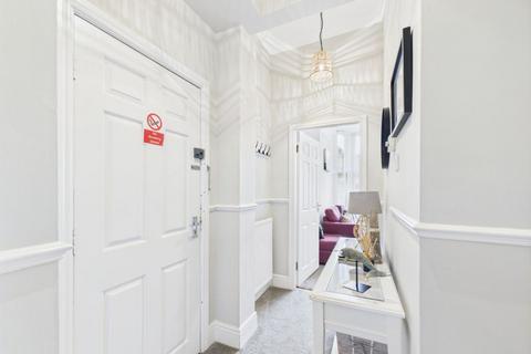 1 bedroom apartment for sale, Flat 2, 9 Broomfield Terrace