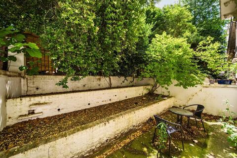 1 bedroom flat for sale, Porchester Square, Bayswater, London, W2