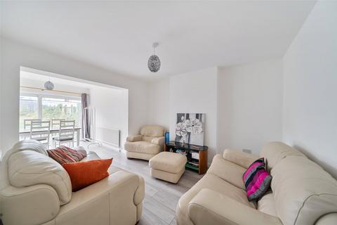 undefined, Uxendon Hill, Wembley HA9