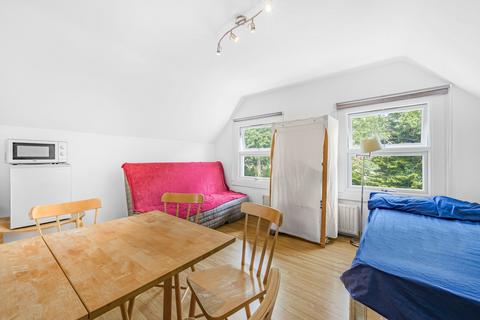 undefined, Finchley Road, Hampstead, London