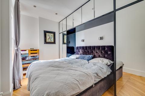 3 bedroom flat for sale, Buer Road, Parsons Green, London