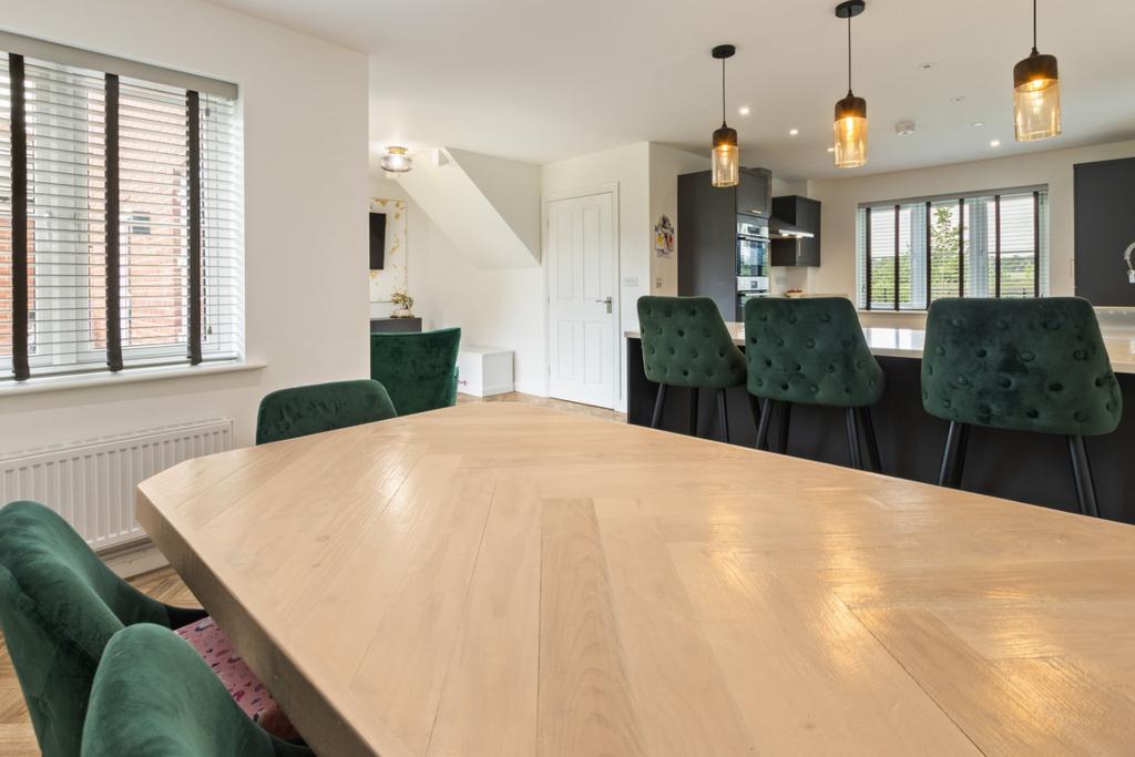 Kitchen Diner