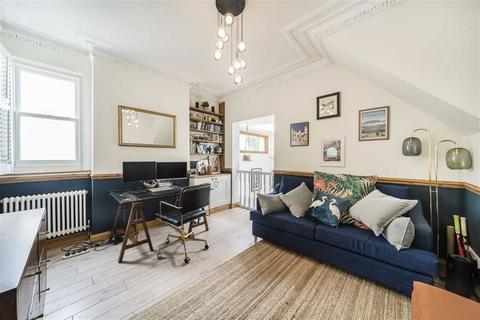 2 bedroom flat for sale, Eckstein Road, London SW11