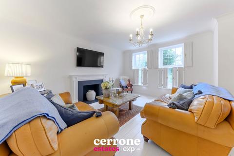 4 bedroom detached house for sale, Birmingham Road, Bromsgrove B61