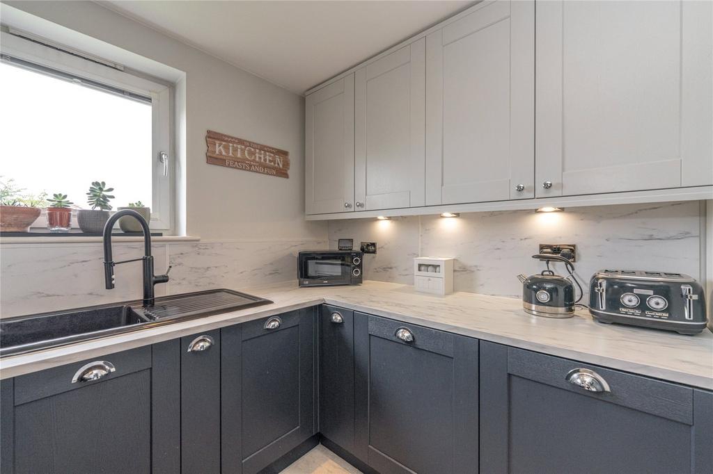 Kitchen Alt