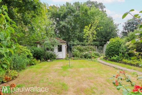 4 bedroom semi-detached house for sale, Rosehill Close, Hoddesdon