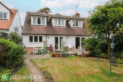 undefined, Rosehill Close, Hoddesdon