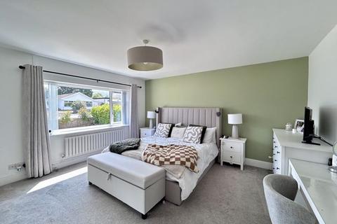 3 bedroom detached bungalow for sale, Beaufort Avenue, Llangattock