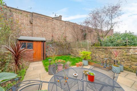 Flat 2, 16 Richborne Terrace, London, SW8 1AU
