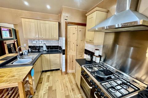 2 bedroom terraced house for sale, Haincliffe Place, Keighley, BD21 5BT