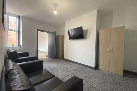 1 bedroom in a flat share to rent, Windsor Avenue, Gateshead NE8