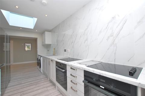 1 bedroom house of multiple occupation to rent, Southway, Guildford, Surrey, GU2