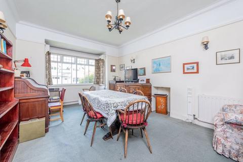 4 bedroom detached house for sale, Connaught Road, New Malden