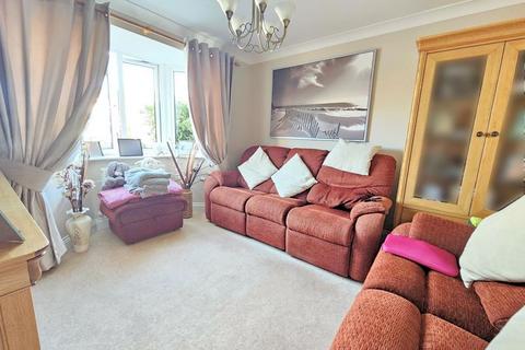 4 bedroom detached house for sale, Fitzroy Drive, Lee-On-The-Solent, PO13