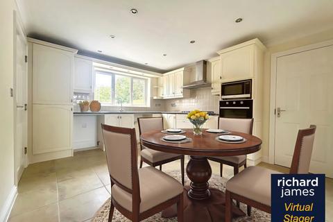 5 bedroom detached house for sale, Bowlers Green, Martens Road, Swindon, SN6