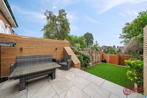 2 bedroom flat for sale, Coolhurst Road, N8