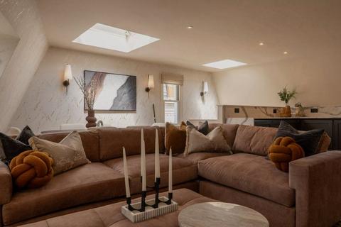 2 bedroom flat to rent, Marylebone Lane, London, W1U