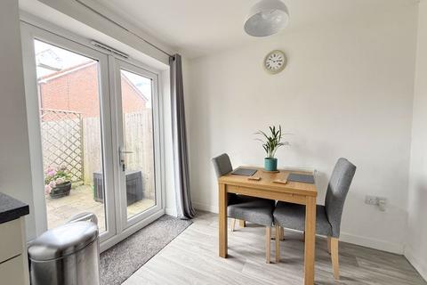 93 Hob Close, Monkton Heathfield, Taunton, TA2 8GN
