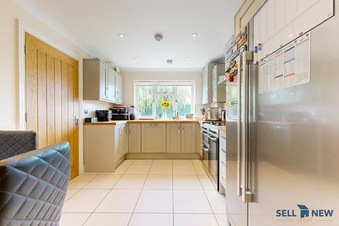 88 Felstead Way, Luton, LU2 7LJ