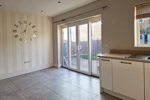 3 bedroom semi-detached house for sale, Heasman Close, Marden, Kent, TN12 9FH