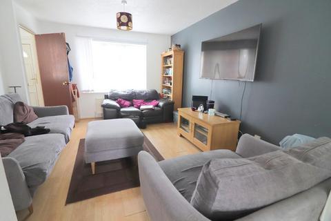 undefined, Luton LU3