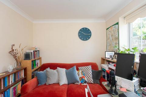 42 Tregony Road, Orpington, BR6 9XG