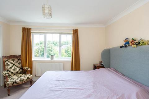42 Tregony Road, Orpington, BR6 9XG