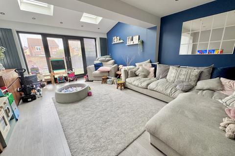 23 Hunstanton, Seaham, SR7 7WN