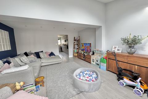 23 Hunstanton, Seaham, SR7 7WN