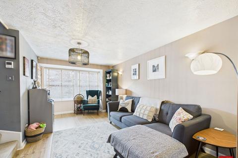 3 bedroom semi-detached house for sale, Dodington Close, Gloucester GL4