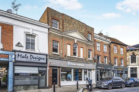 Guildford Street, Surrey KT16