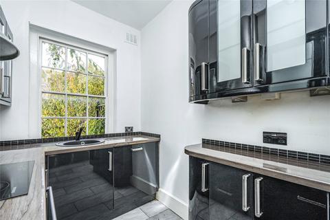 2 bedroom apartment to rent, Guildford Street, Surrey KT16